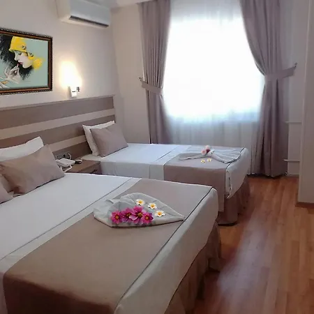 Sembol 3* Isztambul