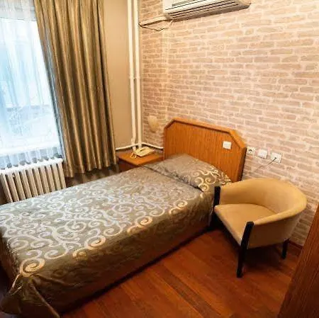 Szálloda Sembol 3*