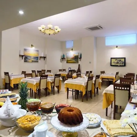 Sembol Hotel 3*