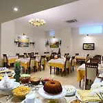 Sembol Hotell 3*